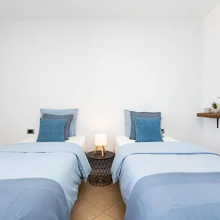 Casa Uamisun With Seaview & Pool Ferienhaus