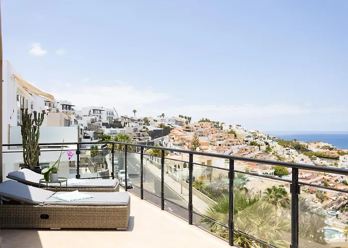 Casa Uamisun With Seaview & Pool Vakantiehuis *