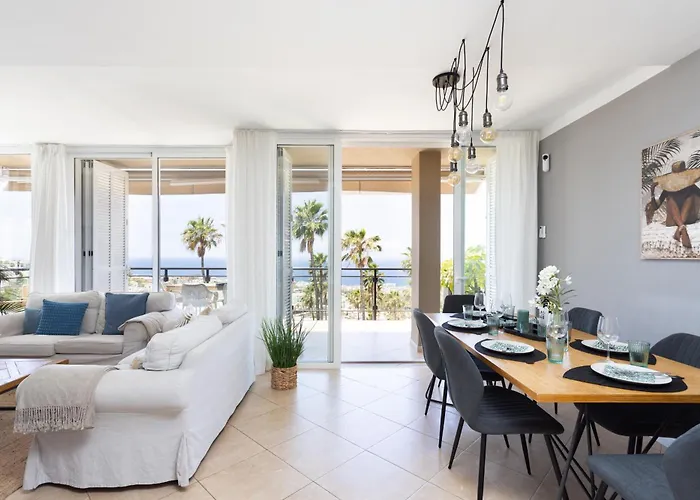 Casa Uamisun With Seaview & Pool Vakantiehuis